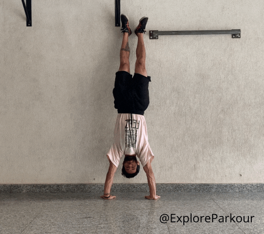 exercise handstand push up